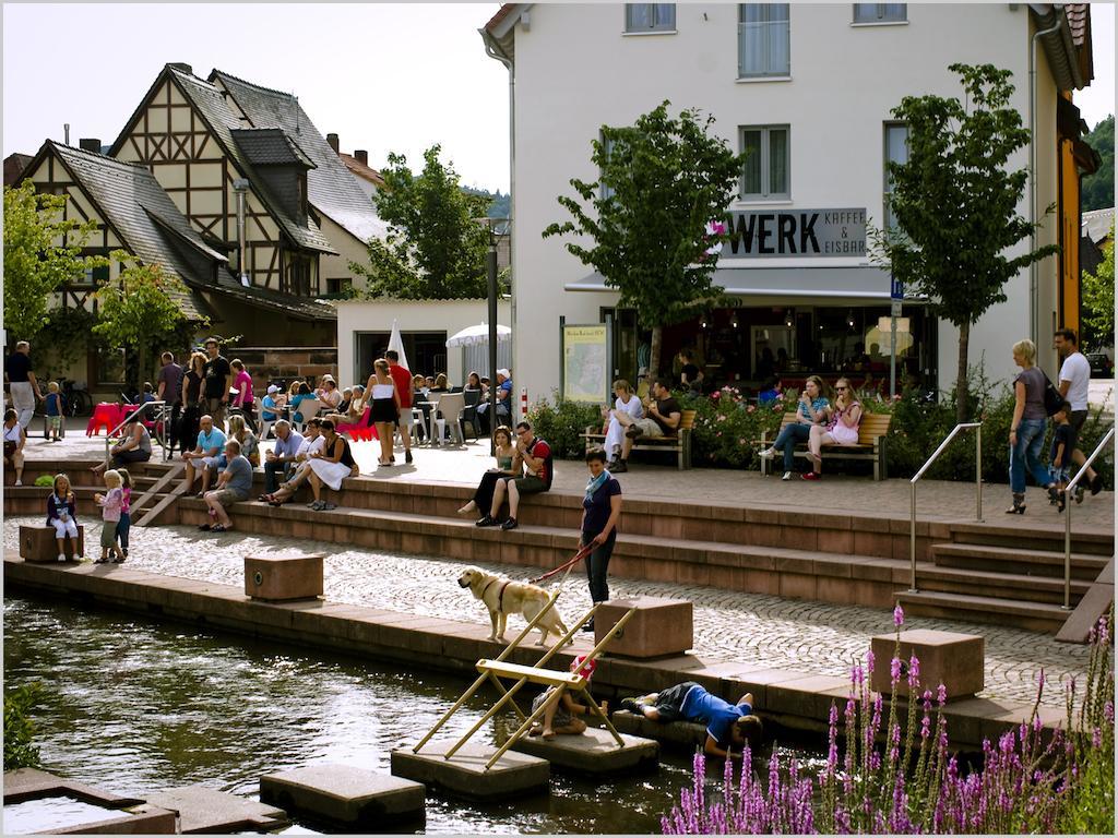 Gaestehaus Eschers Eiswerk Annweiler am Trifels Dış mekan fotoğraf